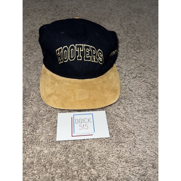 Hooters Hat Trucker Cap One Size Snapback Adjustable Myrtle Beach South Carolina - Picture 1 of 3